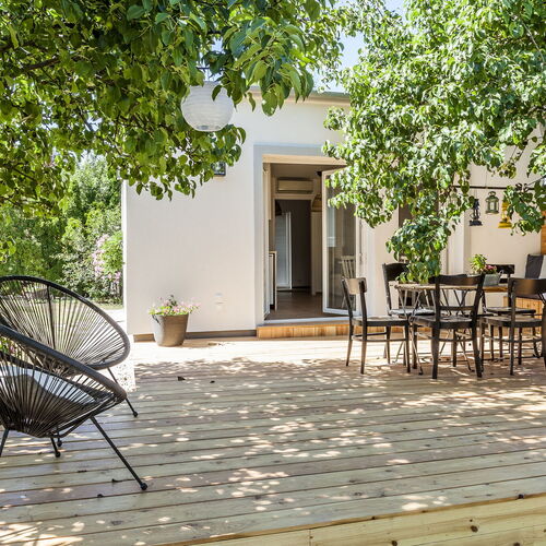 Rubha Garden Üdülőház Velence 