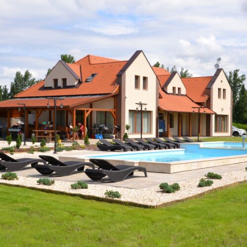 MF Coral Beach Apartment Siófok 