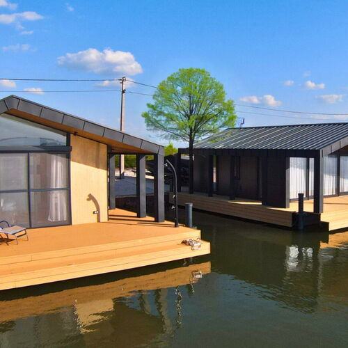 Sunset Bay Abádszalók 