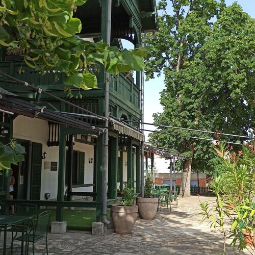 Svájci Lak Panzió Nyíregyháza 