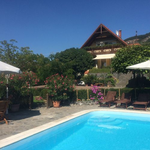 Szőlőfürt Faház Vásárosnamény 