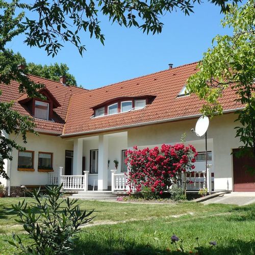 Grey Deluxe Apartman Kaposvár  