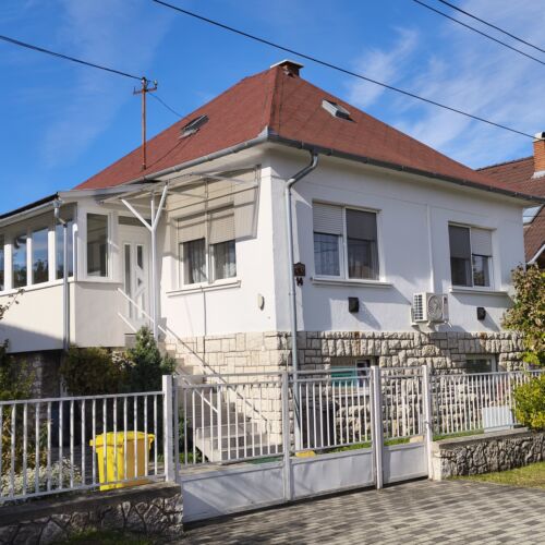 Tilla-Lak Zirc 1 Tilla-Lak Zirc