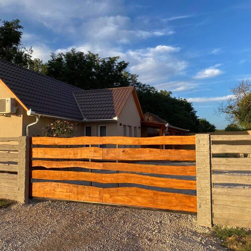 Tina Apartman Pusztakovácsi 