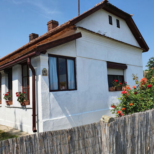 Rubha Garden Üdülőház Velence 