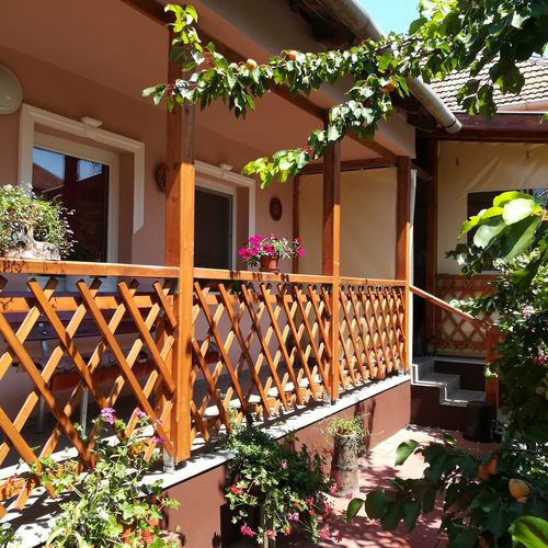 Karavánszeráj Vendégház Jászszentandrás 