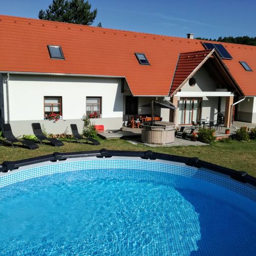 Tóberke Vendégház Imola 