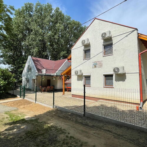 Tóparti Vendégház II. Tiszafüred 2 Tóparti Vendégház II. Tiszafüred