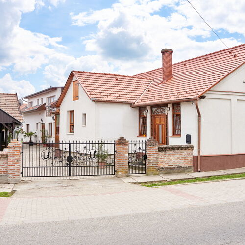 Urszics Családi Panzió Villány 