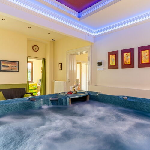 Varázsfészek Vendégház Majs 