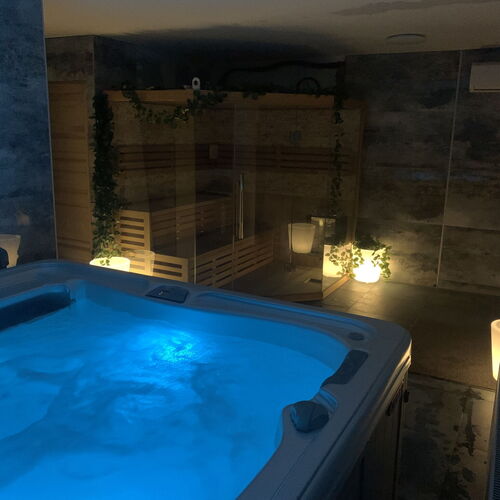 Várfal Wellness Panzió Pécs 