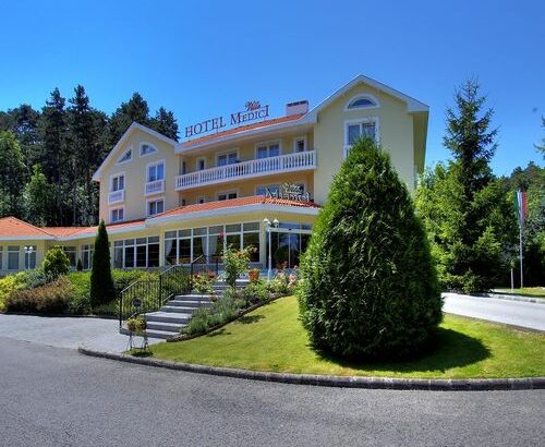 Villa Medici Hotel és Étterem Veszprém 