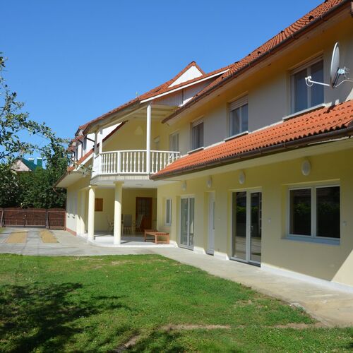 Villon Apartmanház Balatonlelle 