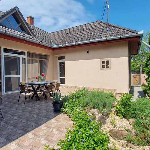 Garden Apartman Cserkeszőlő 