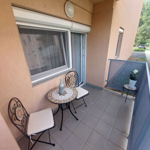 Viola Apartman Kozármisleny 