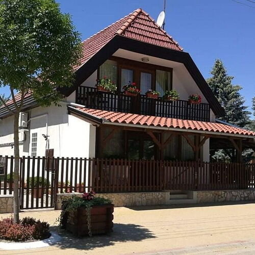 Virág Vendégház Tiszakécske 3 Virág Vendégház Tiszakécske