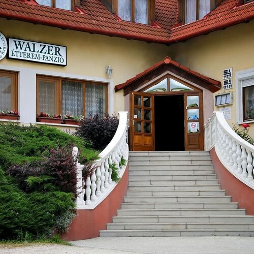 Walzer Étterem és Panzió Velence 