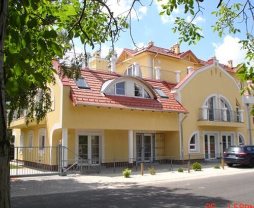 Zamárdi Deluxe Apartman 