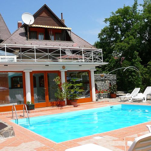 Zöld Sziget Apartmanház Gyenesdiás 1 Zöld Sziget Apartmanház Gyenesdiás