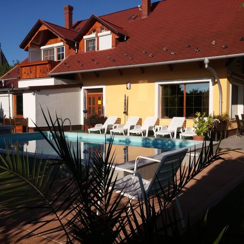 Zöld Sziget Apartmanház II. Gyenesdiás 