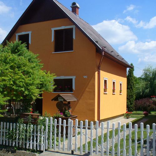 Zöldkert Vendégház Tamási 1 Zöldkert Vendégház Tamási