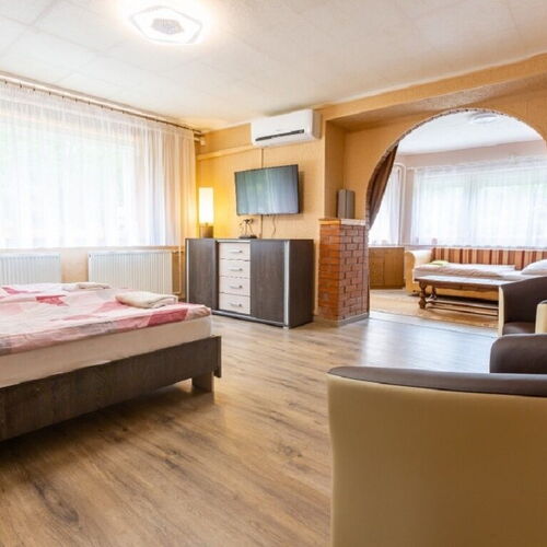 Gyöngyvirág Vendégház Erdőkövesd 