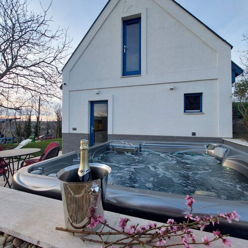 ablakaTabra Vendégház Tab 3 ablakaTabra Vendégház Tab